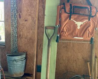 CHAIN, YARD IMPLEMENTS, PLANTERS, UT STADIUM CHAIR