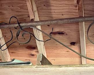 ANTIQUE STREET LIGHT FIXTURE 