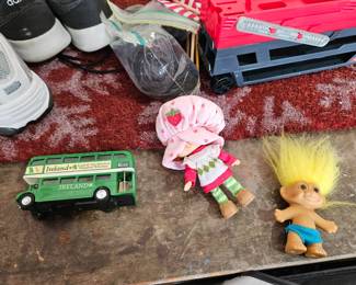 Troll dolls strawberry shortcake 