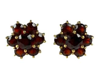 14kt Yellow Gold Garnet Cluster Stud Earrings