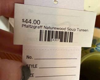 Pfaltzgraff Naturewood Soup Tureen