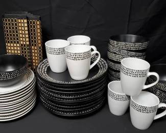 CT508American Atelier Stoneware And More 