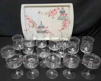 CT405Vintage Glasses And Tray