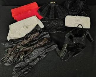 CT413Vintage Purses and Wallets