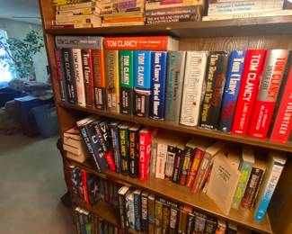 LOYS of hardback books!