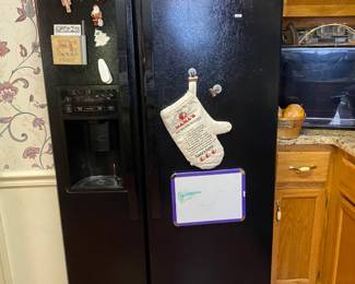 Side by Side Refrigerator Freezer