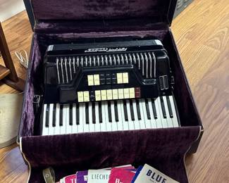 Cordovox accordion 