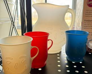 Kool Aid Man pitcher & cups