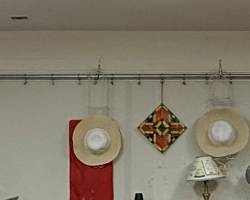 28’ Industrial pile rail with sliding hooks