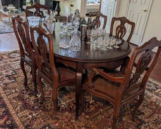 Dining Table w/ Leaves