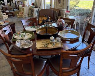 Wonderful 5’ iron base table and 6 chairs. Like new.