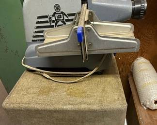 Brumberger Co. Inc. Model 1408 Slide Projector