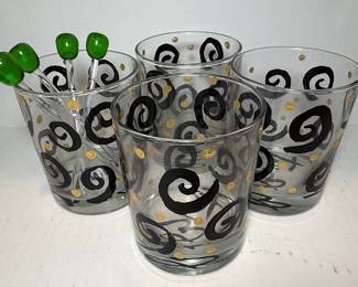 Hand-Painted Glass Tumblers with Swirl Design