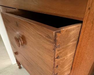 Sheraton Style Cherry Wood Chest of Drawers