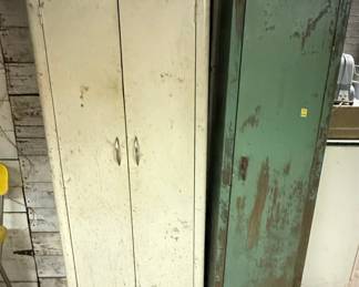 Vintage Metal Kitchen Cabinet Style