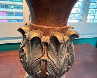 Classical Urn Style Table Lamp