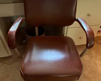 Vintage Industrial Office Chair Style