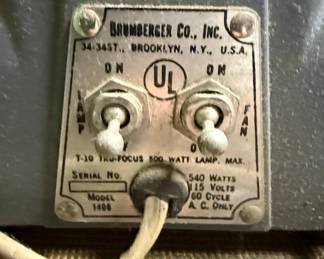 Brumberger Co. Inc. Model 1408 Slide Projector