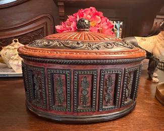 Terracotta Decorative Urn with Lid