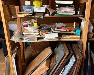 Assorted Collection of Vintage Books, Magazines, and Antiques Price Guides