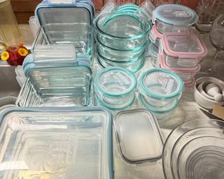 Snapware and Pyrex Glass Food Storage Containers with Lids