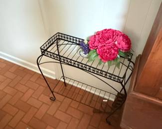 Wire planter