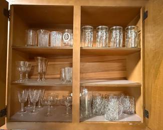 Assorted Vintage Glassware Set