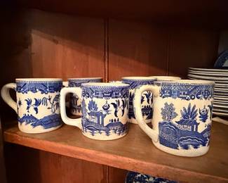 Blue Willow Pattern Ceramic Dinnerware Set by Churchill
