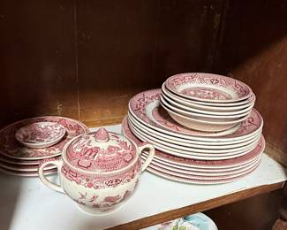 Spode Chinese Rose Dinnerware Set