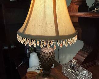 Pineapple Finial Table Lamp with Beaded Chandelier Shade