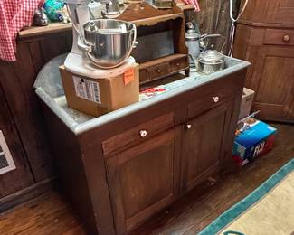 KitchenAid Stand Mixer with Vintage Galvanized Wash Tub Stand