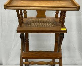 Wooden Kids High Chair with Folding Mechanism, 15in x 41in