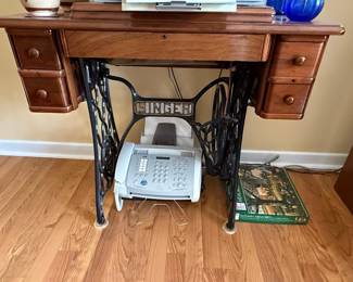 Singer Sewing Machine Table