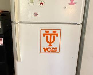 Kenmore Top-Freezer Refrigerator