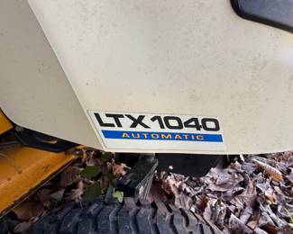 Cub Cadet LTX 1040 Riding Mower