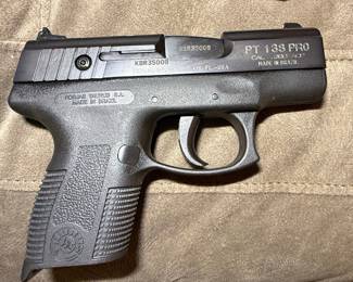Taurus PT 138 Pro Millennium 380 ACP