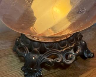 Victorian Style Pink Swirl Glass Oil Lamp (1 of 2)