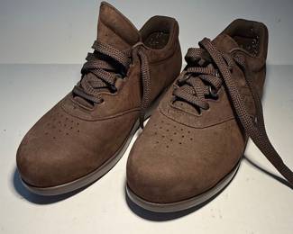 SAS Comfort "Tripad" Brown Suede Lace-Up Shoes