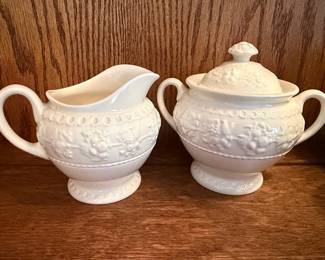Wedgwood Wellesley Sugar Bowl and Creamer Set