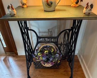 Singer Sewing Machine Base Console Table