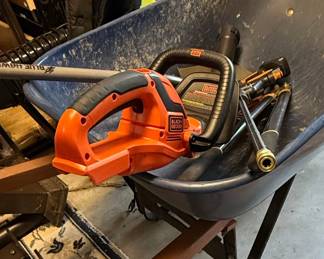 Black & Decker 20V Cordless Hedge Trimmer