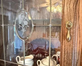 Oak China Cabinet Hutch