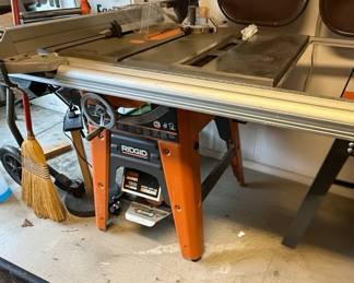 RIDGID TS3650 Table Saw