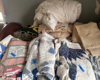 Several quilts 