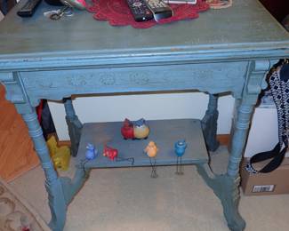 ANTIQUE BLUE SIDE TABLE