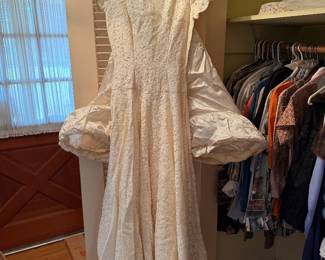 Beautiful 1950’s lace wedding dress excellent condition!
