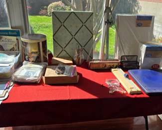 Art supplies 