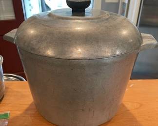 Magnalite Sidney O 5 qt