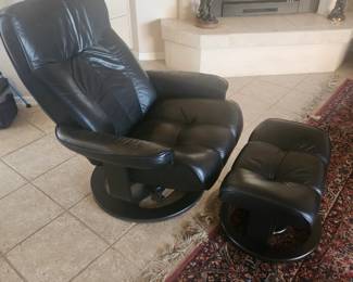 Black Leatherrest by Lane chair and ottoman