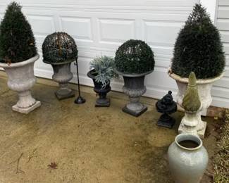 Outdoor Plastic Planters  Concrete Spire Finial  Ceramic Urn Shaped Planter